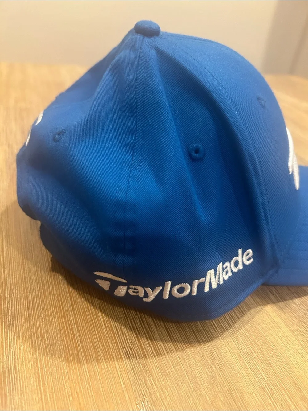 TaylorMade cap vibrant